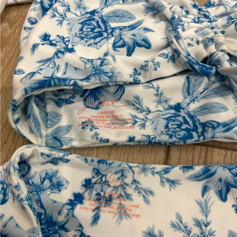 🆕 2 Pc JUILLET EMERSON TOP & BOHDI BOTTOM IN WILDER FLORAL - Picture 4 of 11
